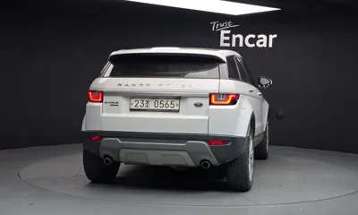 Land Rover Range Rover Evoque 2016, 138999 км, за 5942.63 USD
