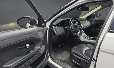 Land Rover Range Rover Evoque 2016, 138999 км, за 5901.27 USD - фото 10