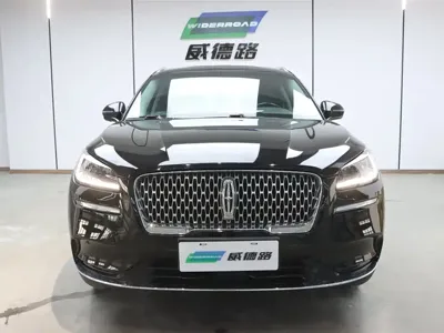 Lincoln Corsair 2021, 64100 км, за 14599.29 USD
