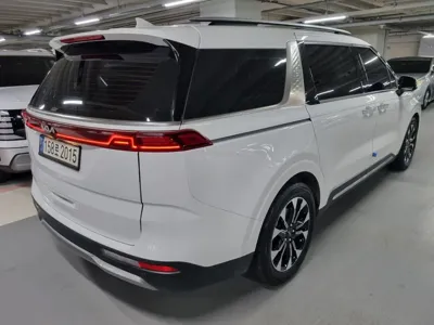 Kia Canival 2022, 70000 км, за 17876.87 USD