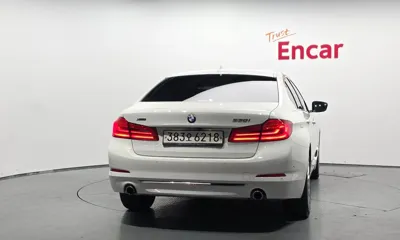 BMW 5-Series 2020, 86839 км, за 18800.43 USD