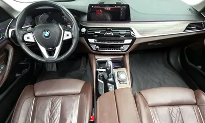 BMW 5-Series 2020, 86839 км, за 18800.43 USD - фото 7