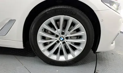 BMW 5-Series 2020, 86839 км, за 18800.43 USD - фото 21