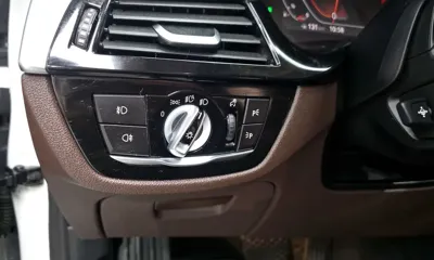 BMW 5-Series 2020, 86839 км, за 18800.43 USD - фото 31