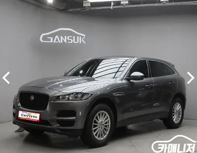 Jaguar F-Pace · 2017 год