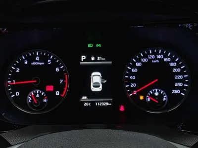 Kia K5 2022, 112329 км, за 8665.41 USD - фото 11