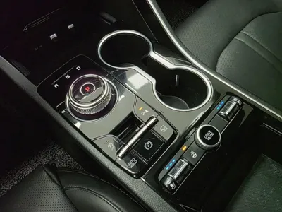 Kia K5 2022, 112329 км, за 8665.41 USD - фото 13