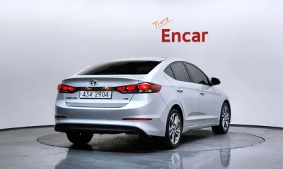 Hyundai Avante 2017, 109161 км, за 6210.77 USD