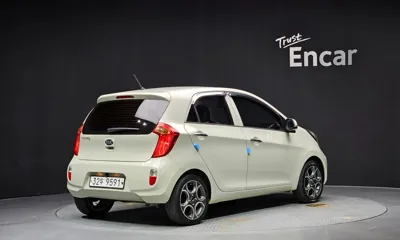 Kia Morning 2012, 113248 км, за 2625.71 USD