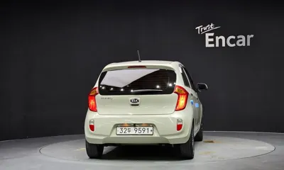 Kia Morning 2012, 113248 км, за 2625.71 USD