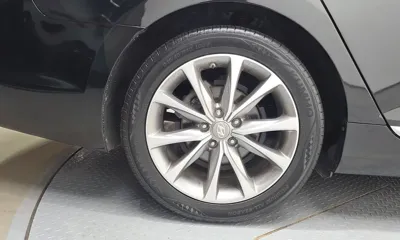 Hyundai Grandeur 2015, 112715 км, за 4485.47 USD