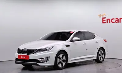 Kia K5 · 2013 год