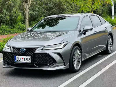 Toyota Avalon · 2022 год