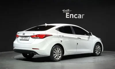 Hyundai Avante 2014, 159064 км, за 2974.62 USD