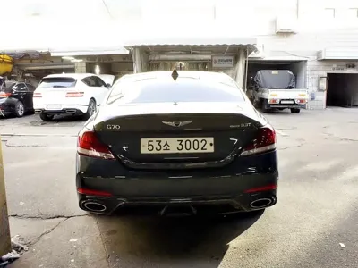 Genesis G70
