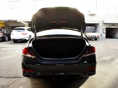 Genesis G70