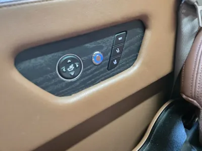 Kia Canival 2023, 127624 км, за 22843.64 USD
