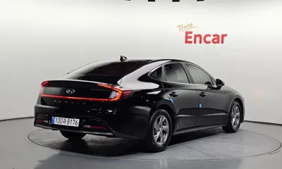 Hyundai Sonata 2023, 95248 км, за 9780.75 USD