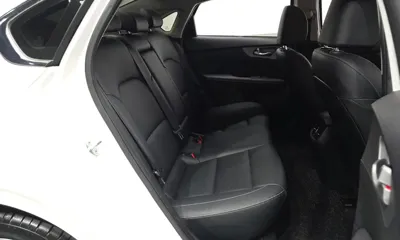 Kia K3 2020, 73099 км, за 8587.05 USD - фото 12