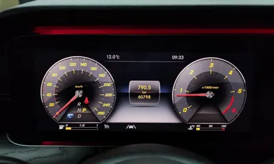 Mercedes-Benz E-Class 2020, 60798 км, за 19139.06 USD - фото 8