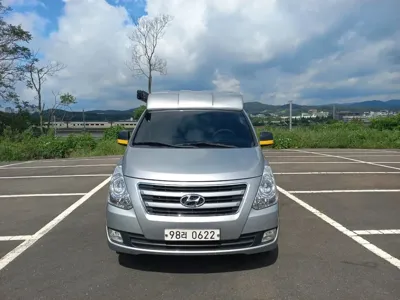 Hyundai Starex 2016, 157161 км, за 9751.02 USD