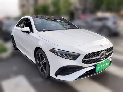 Mercedes-Benz A-Class 2023, 69800 км, за 16107 USD - фото 3