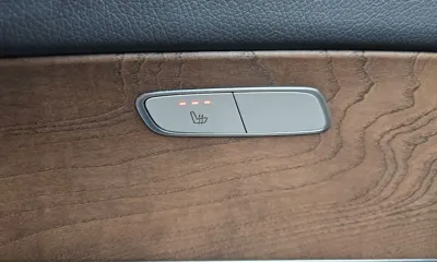 Mercedes-Benz E-Class 2021, 77007 км, за 24039.1 USD - фото 29