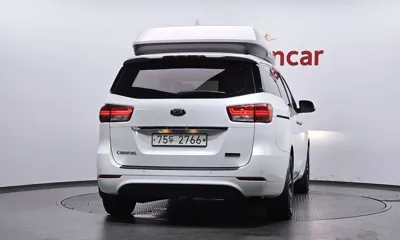 Kia Canival 2018, 135836 км, за 8028.34 USD