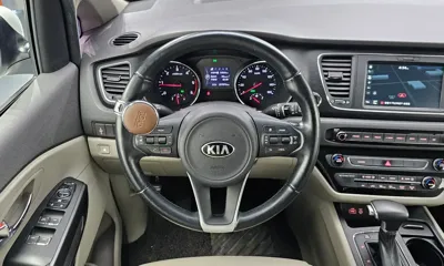Kia Canival 2017, 157971 км, за 6244.71 USD - фото 14