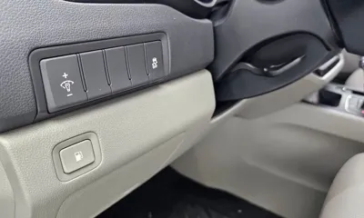 Kia Canival 2017, 157971 км, за 6244.71 USD - фото 17