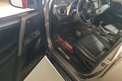 Toyota RAV4 2019, 89800 км, за 12327 USD - фото 18
