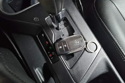 Toyota RAV4 2019, 89800 км, за 12327 USD - фото 23