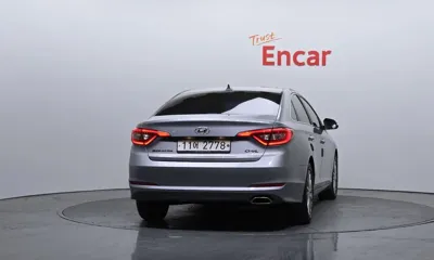 Hyundai Sonata 2016, 96012 км, за 6475.06 USD