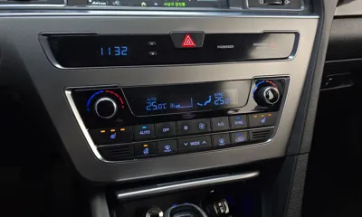 Hyundai Sonata 2016, 96012 км, за 6475.06 USD - фото 16