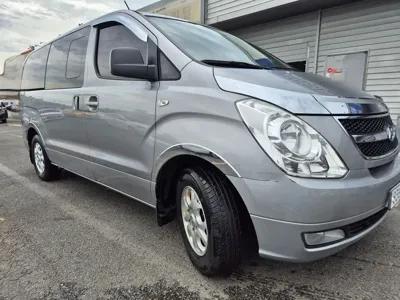Hyundai Starex 2016, 77000 км, за 7729.31 USD