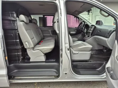 Hyundai Starex 2016, 77000 км, за 7729.31 USD - фото 9