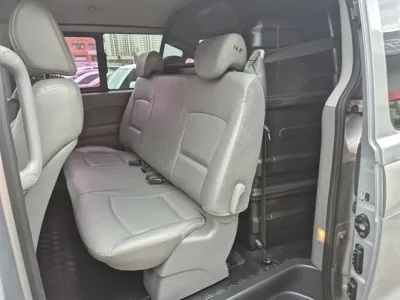 Hyundai Starex 2016, 77000 км, за 7729.31 USD - фото 13