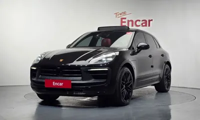 Porsche Macan · 2023 год