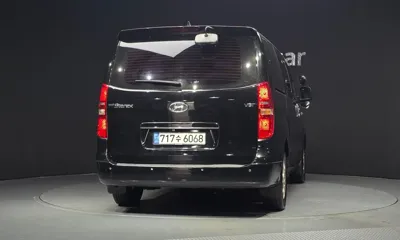 Hyundai Starex 2015, 110226 км, за 5616.12 USD
