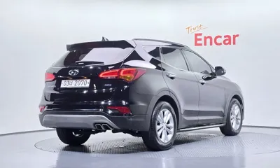 Hyundai Santafe 2018, 117873 км, за 7601.8 USD