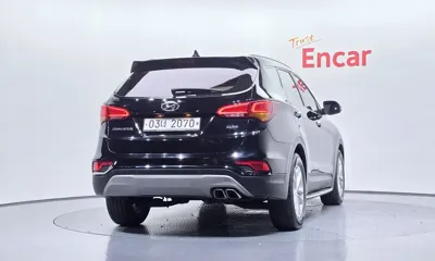 Hyundai Santafe 2018, 117873 км, за 7601.8 USD
