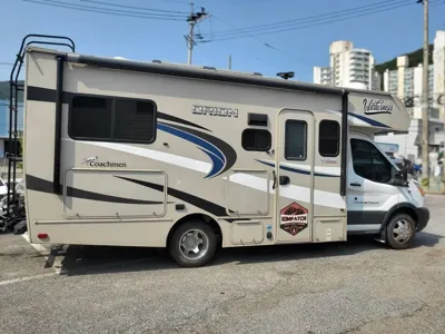 Ford Transit 2018, 19000 км, за 51857.69 USD