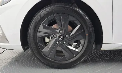 Hyundai Avante 2021, 18991 км, за 13062.89 USD