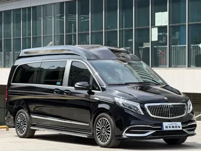 Mercedes-Benz V-Class 2023, 55000 км, за 58642.33 USD