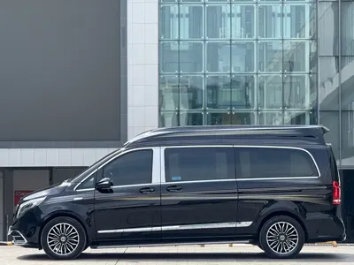 Mercedes-Benz V-Class 2023, 55000 км, за 58642.33 USD