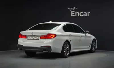 BMW 5-Series 2020, 67063 км, за 20151.96 USD
