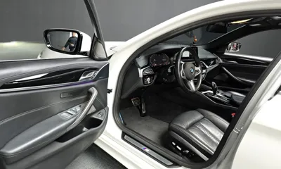 BMW 5-Series 2020, 67063 км, за 20151.96 USD - фото 11