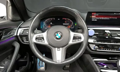 BMW 5-Series 2020, 67063 км, за 20151.96 USD - фото 13