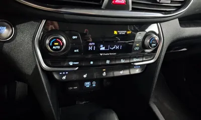 Hyundai Santafe 2019, 55848 км, за 12295.09 USD - фото 16