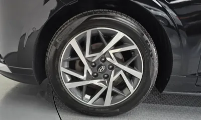Hyundai Grandeur 2023, 193217 км, за 14955.78 USD